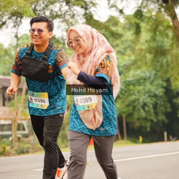 Runner Photo 3715685