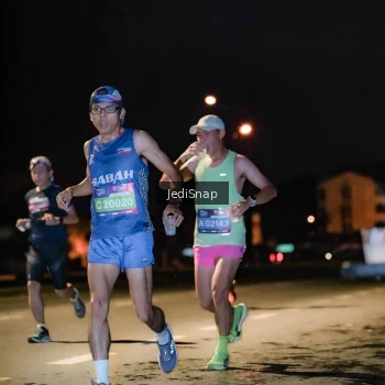 Runner Photo 3715690
