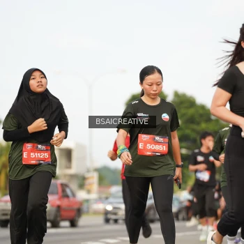 Runner Photo 3715692