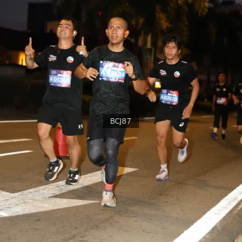 Runner Photo 3715705