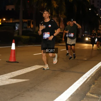 Runner Photo 3715729