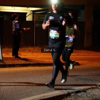 Runner Photo 3715772