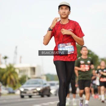 Runner Photo 3715793