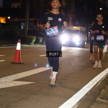 Runner Photo 3715827