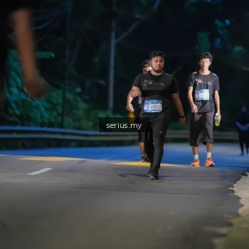 Runner Photo 3715831