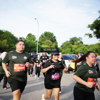 Runner Photo 3715843