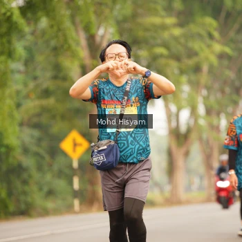 Runner Photo 3715873