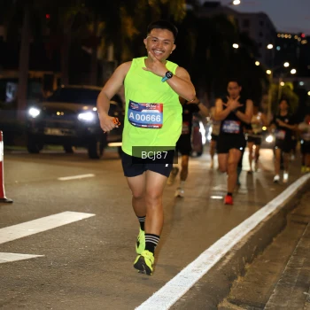 Runner Photo 3715891