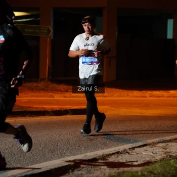 Runner Photo 3715906