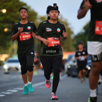 Runner Photo 3715941