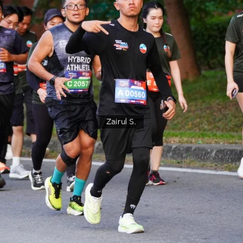 Runner Photo 3715946