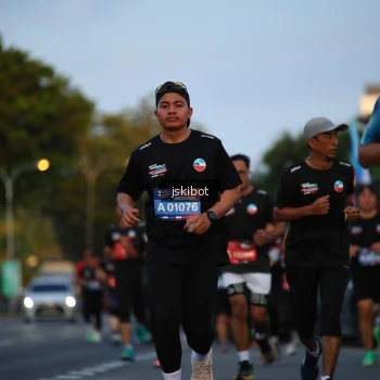 Runner Photo 3715969