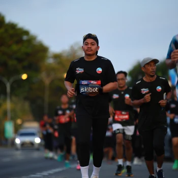 Runner Photo 3715986