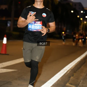 Runner Photo 3715987