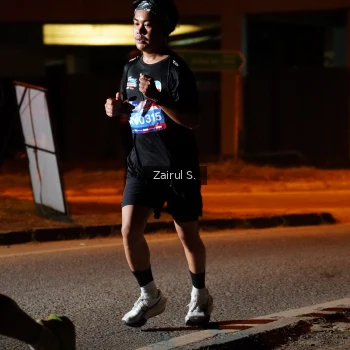Runner Photo 3716022