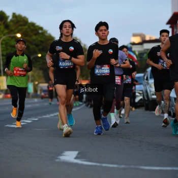 Runner Photo 3716027