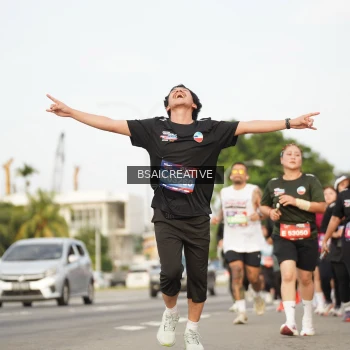 Runner Photo 3716079