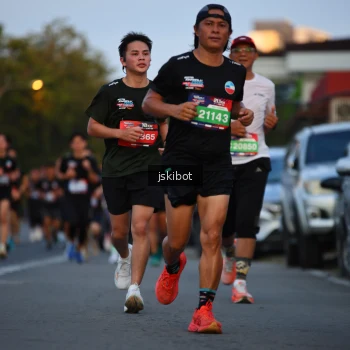 Runner Photo 3716084