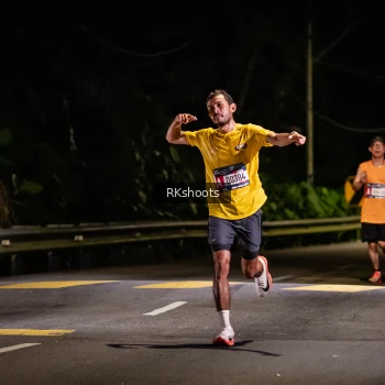Runner Photo 3716106