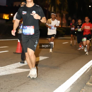 Runner Photo 3716115