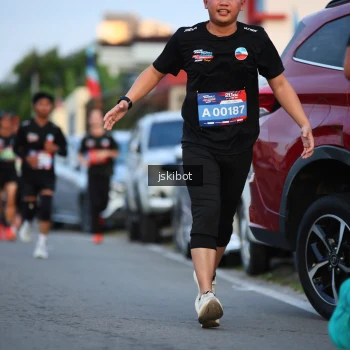 Runner Photo 3716130