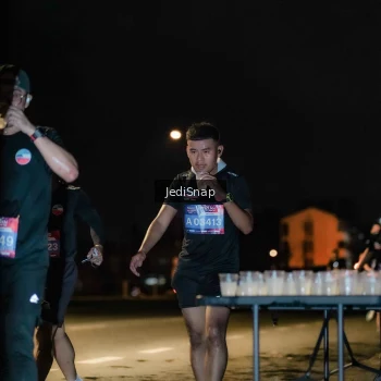 Runner Photo 3716137