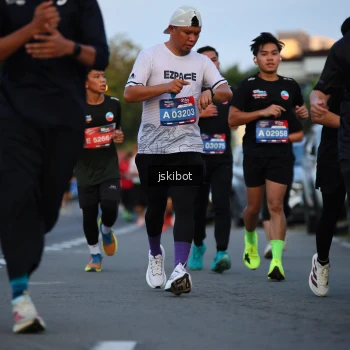 Runner Photo 3716139
