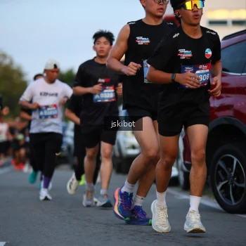 Runner Photo 3716154