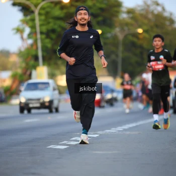 Runner Photo 3716168
