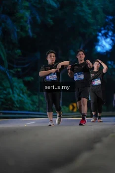 Runner Photo 3716172