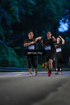 Runner Photo 3716189