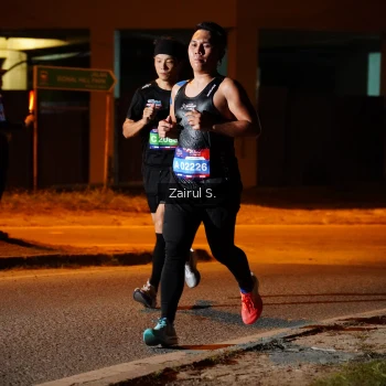 Runner Photo 3716191