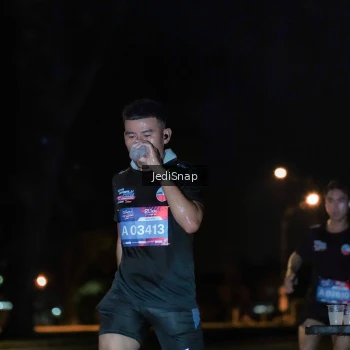 Runner Photo 3716197