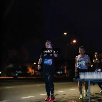 Runner Photo 3716249
