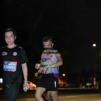 Runner Photo 3716287