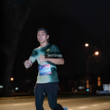 Runner Photo 3716294
