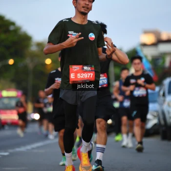 Runner Photo 3716300