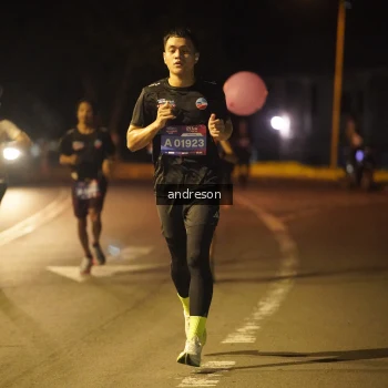 Runner Photo 3716307