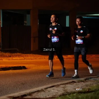 Runner Photo 3716333