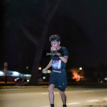 Runner Photo 3716365