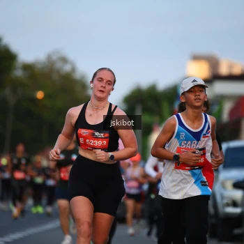 Runner Photo 3716370