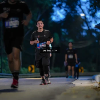 Runner Photo 3716385