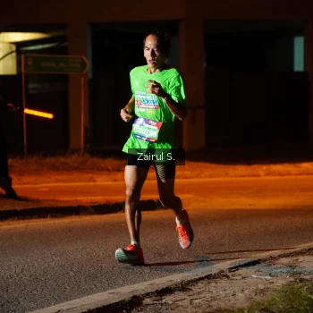 Runner Photo 3716387