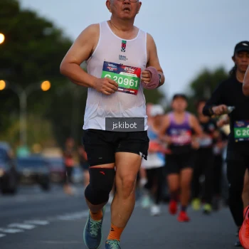 Runner Photo 3716390