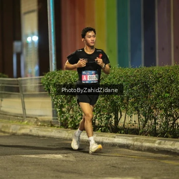 Runner Photo 3716449