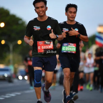 Runner Photo 3716476