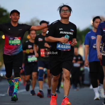 Runner Photo 3716493