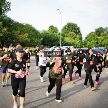 Runner Photo 3716501