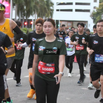 Runner Photo 3716506