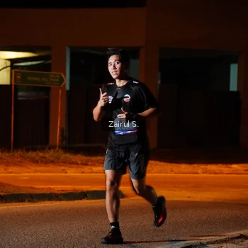 Runner Photo 3716534